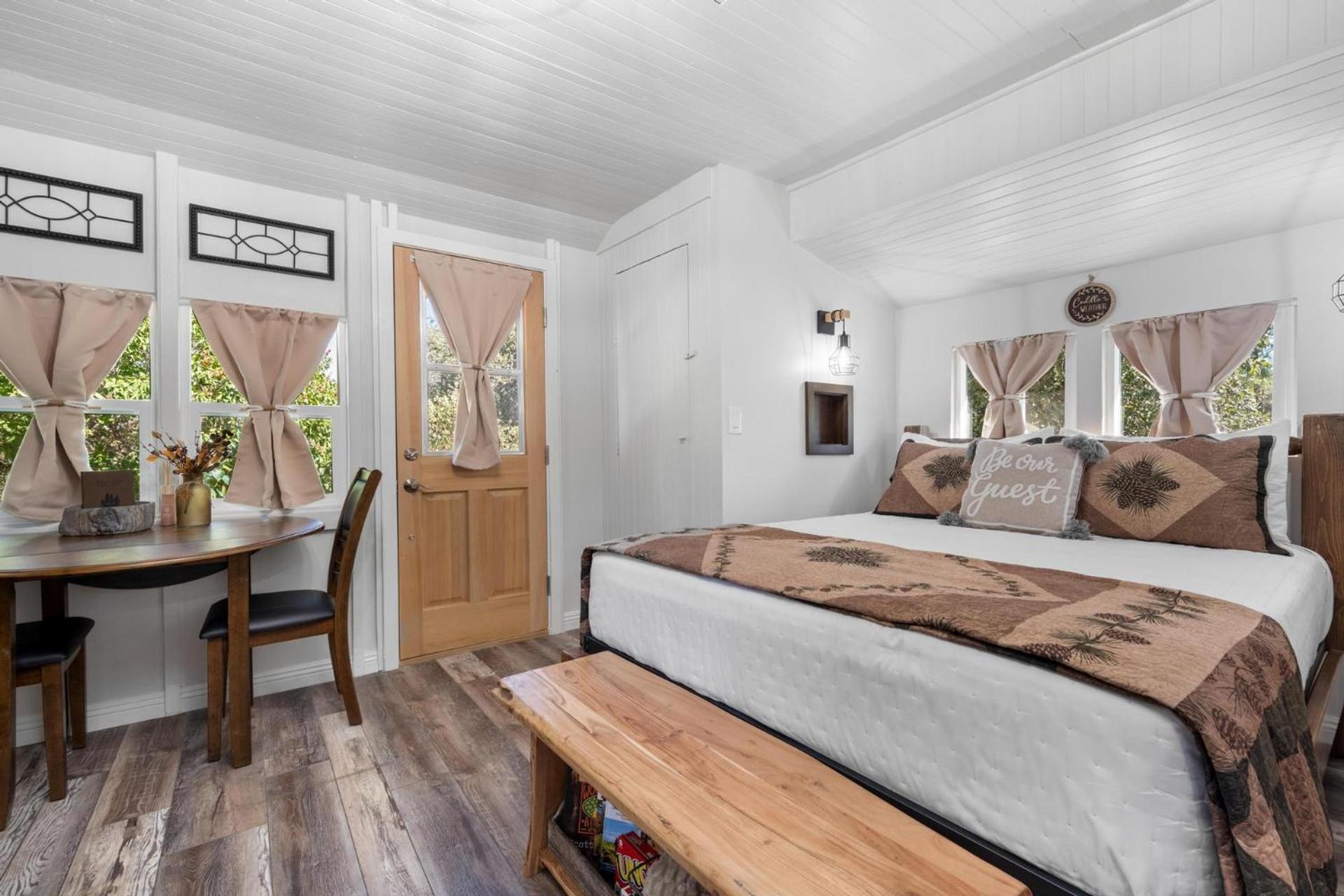 Julian Cafe Cottages With Breakfast At The Julian Cafe Екстер'єр фото